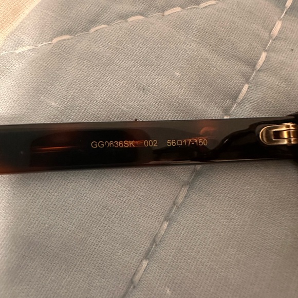 Gucci Round Sunglasses with certificate of authenticity, case and dust bag - Picture 8 of 8